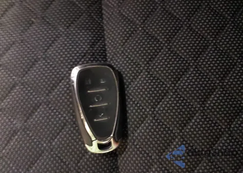 2020 Chevrolet Blazer Awd 2Lt from USA, damaged, VIN 3GNKBHRS8LS726814